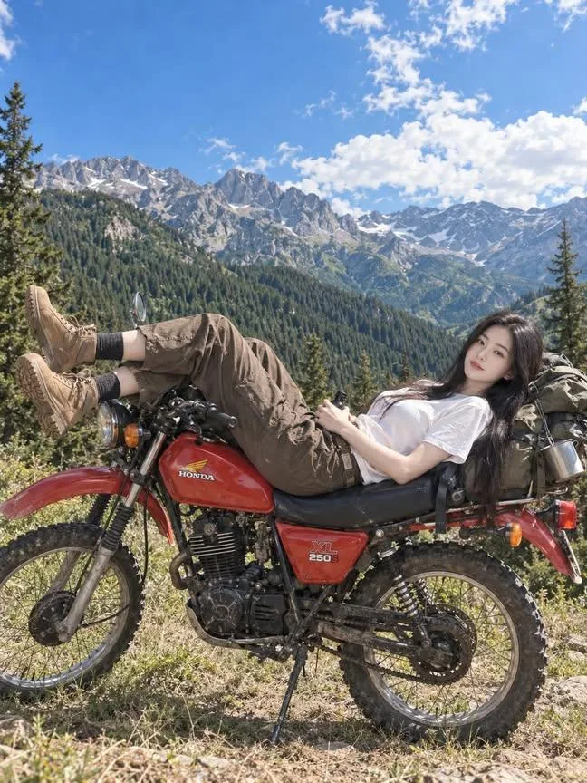 Mountain Adventure Girl, Honda XL250 Bike Photoshoot, Cinematic Travel AI Prompt