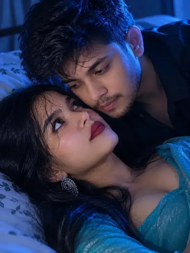 Romantic Midnight Love πβ€οΈ | Beautiful Couple Close-Up